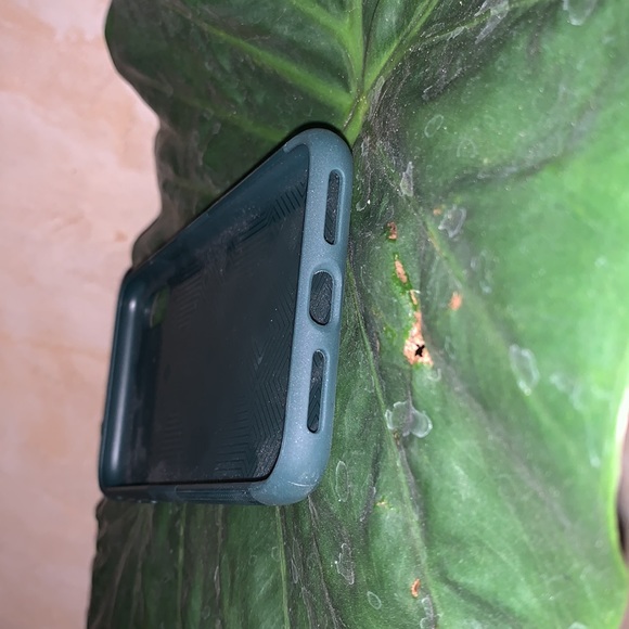 UNBREAKcable iPhone Xs Case (forest green) - Picture 5 of 5